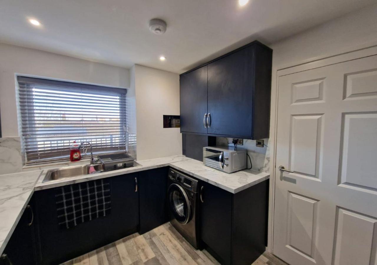 Private Room In London Enfield With Parking Exterior foto