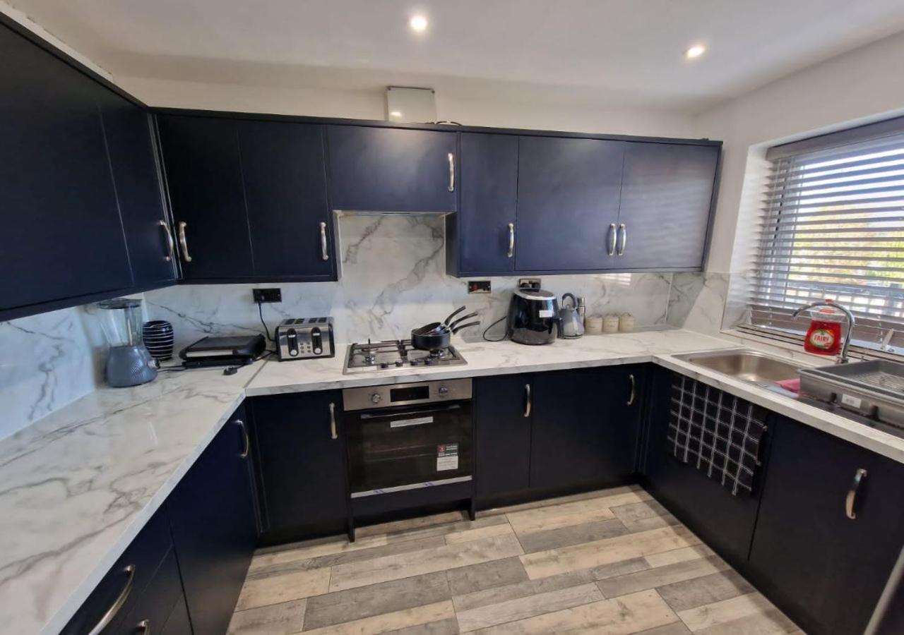 Private Room In London Enfield With Parking Exterior foto